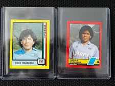 2 STICKERS DIEGO MARADONA NAPLES CALCIO 89/90 VALLARDI FIGURINE TOPLOADER