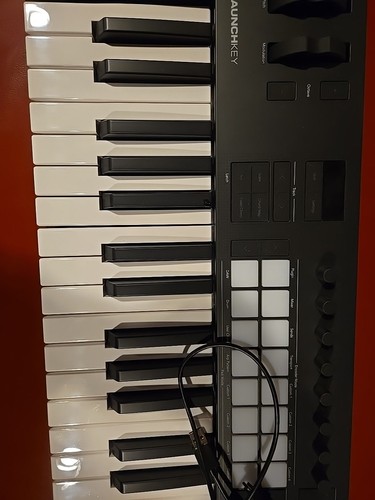 Novation launchkey mini - mini, mk4