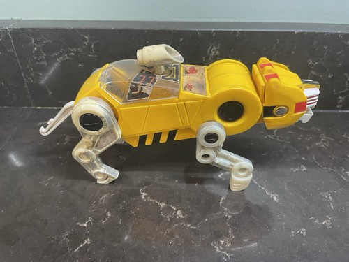 Voltron panosh place - panosh, yellow