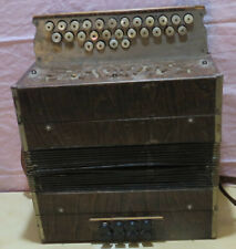 VECCHIO ORGANETTO A 8 BASSI, ARTIGIANALE '900 FUNZIONANTE (TI02)