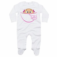 Tutina neonata bimba che esce dalla tasca sto arrivando