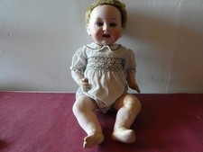 JOLI BEBE CARACTERE ALLEMAND