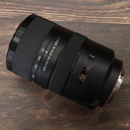 Sony 300mm 6 - 70-300mm, f4.5-5.6