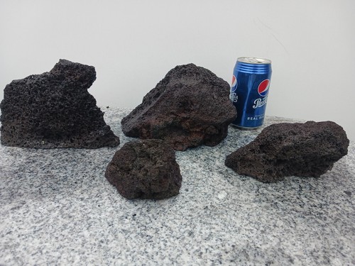 Pietra roccia lavica nera - di,