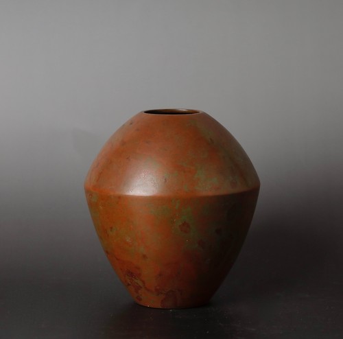 Vaso bronzo firmato - in,