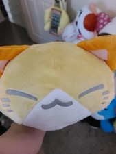 Peluche gatto addormentato