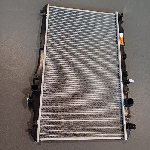 Radiatore acqua motore nrf - radiatore,