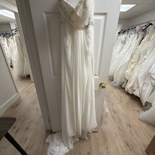 Wedding dress Pronovias Size