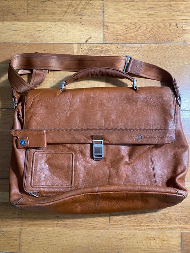 Piquadro leather messenger bag - piquadro,