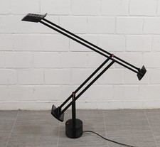 elegante lampada da tavolo