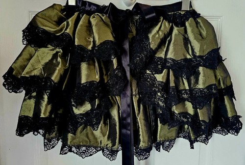 Trambusto burlesque gotico