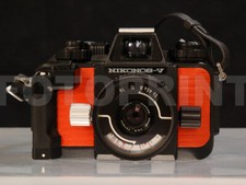 Nikon Nikonos V + 35/2.5 + flash SB 105 - accessoriata - con valigia alluminio