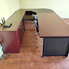 Mobili per ufficio - Scrivania direzionale e mobili contenitori