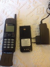MITSUBISHI- 430I- CELLULARE  -