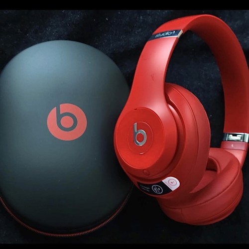 New sealed beats - new,