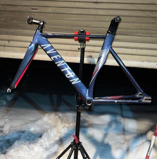 AVENTON Track Bike Alluminio