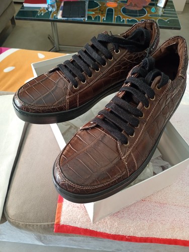 Scarpe sneakers artigianali
