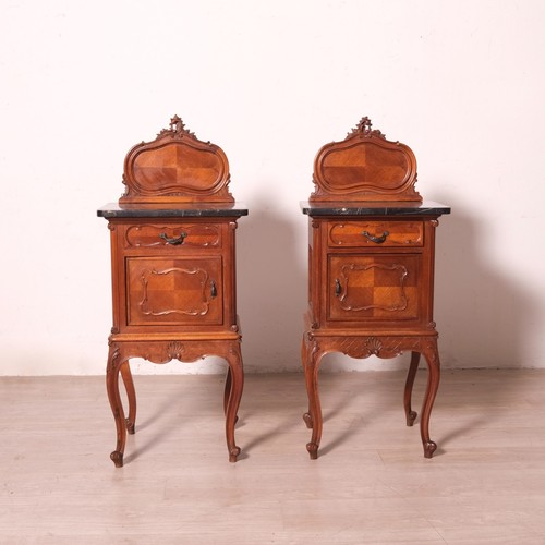 Coppia comodini antichi - , in