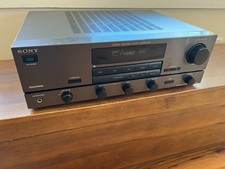 Amplificatore stereo integrato