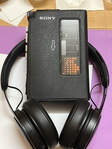 Sony portable cassette - portable,
