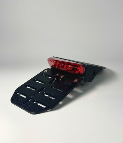 Pinza targa universale