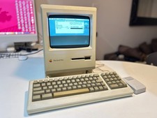 Apple Macintosh  Plus M0001AP 