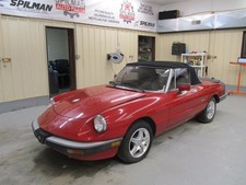 Alfa Romeo spider 1989 Engine
