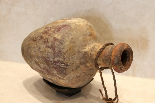 Antico vaso burro - , acqua