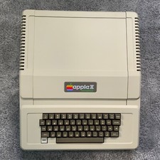 Apple II Europlus Computer Vintage BENVENUTI ACQUIRENTI INTERNAZIONALI ref.838