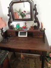 Tavolino con specchio