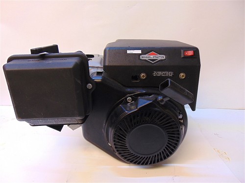 Briggs stratton 5hp engine - &,