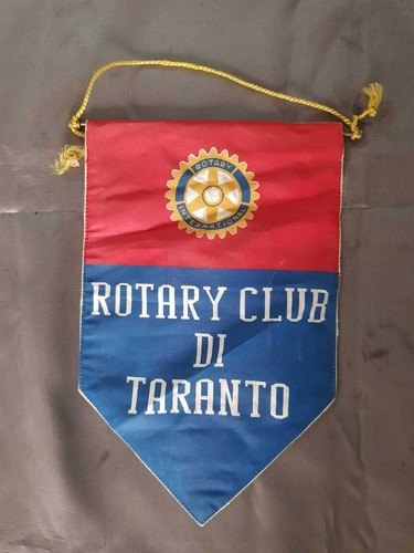 Pennant rotary club taranto - club, di