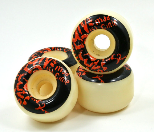 Mad circle skateboard - circle,