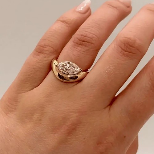 Anello con diamanti marchesa