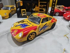 modellino auto scala 1/18