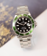Rolex Submariner Date 16610LV Kermit Flat Four - Un incredibile set da collezione