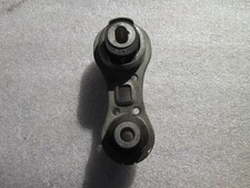 8200103263 SUPPORTO MOTORE RENAULT SCENIC 1.9 D 88KW 6M 5P (2004) RICAMBIO USATO