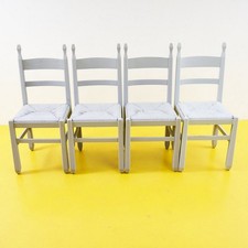 sedie in legno e paglia