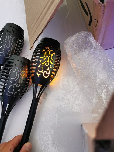 Lampada solare effetto fiamma