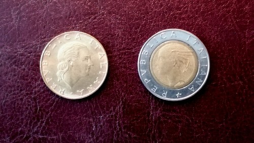 Italy 200 lire - 200, 500