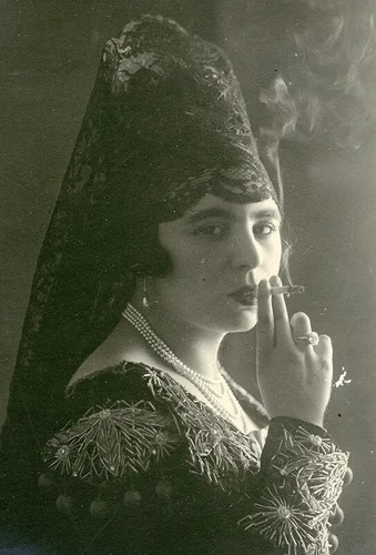 Italian mezzo soprano - italian, mezzo-soprano