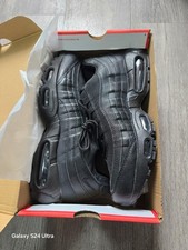 Nike Air Max 95 x Liverpool FC