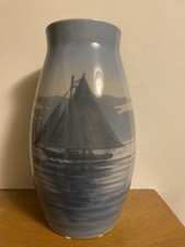 vaso porcellana Bing & Grondahl  anni ‘70 no Royal Copenhagen, no Meissen