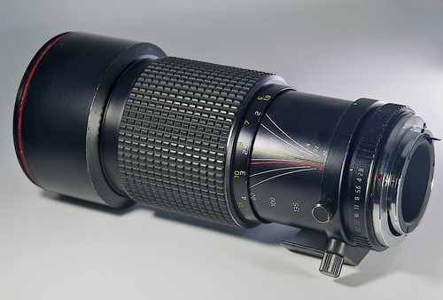 Tokina 200 mm - sd, f2.8