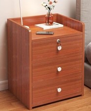 Comodino contemporaneo,  3