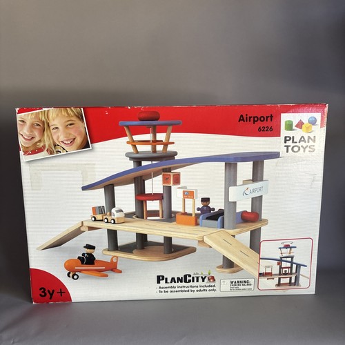 Plan toys airport - plan,