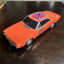 Auto pressofusa dukes - auto, of