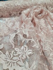Tessuto rosa blush pizzo fiori