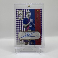 Robert Lewandowski Auto /75