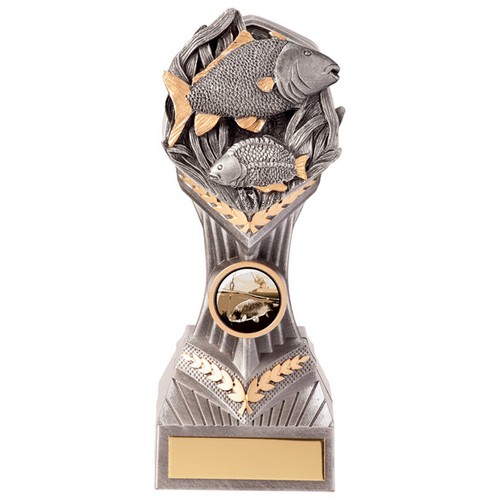 Trofeo pesca carpa falco